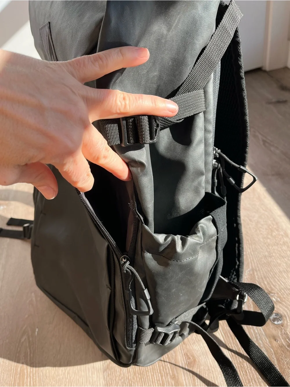 UltrAspire Urban Runner Commuter Backpack